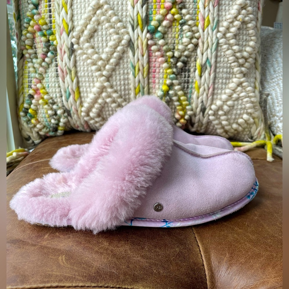 Ugg Scuffette Slippers Size 8